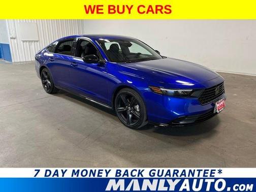 Still Night 2023 Honda Accord Hybrid Sport-L