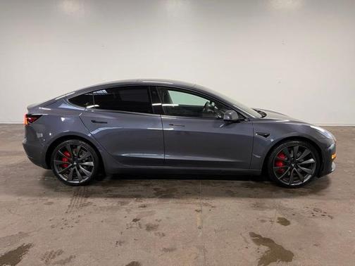 2020 Tesla Model 3 Performance