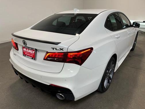 2019 Acura TLX V6 Technology & A-Spec