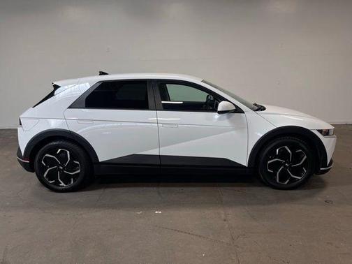 White 2024 Hyundai IONIQ 5 SEL