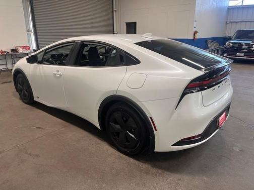 2024 Toyota Prius LE