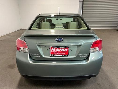 2016 Subaru Impreza 2.0i
