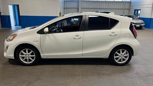 2016 Toyota Prius c Four