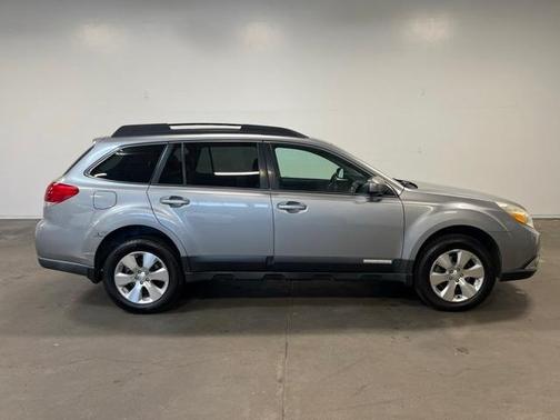 2011 Subaru Outback 3.6R Limited