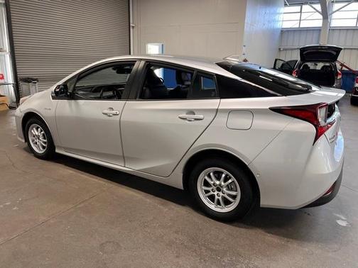 2019 Toyota Prius XLE