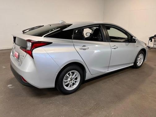 2019 Toyota Prius XLE