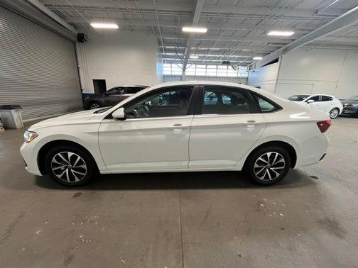 Pure White 2024 Volkswagen Jetta 1.5T S