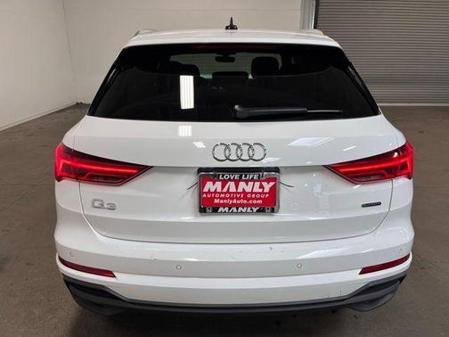 2025 Audi Q3 45 S line Premium