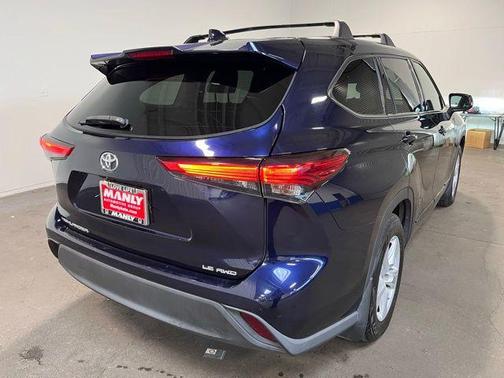 2020 Toyota Highlander LE