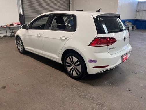 2019 Volkswagen e-Golf SE