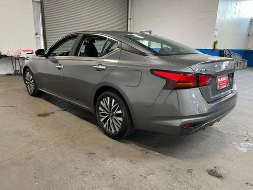 Gun Metallic 2024 Nissan Altima 2.5 SV