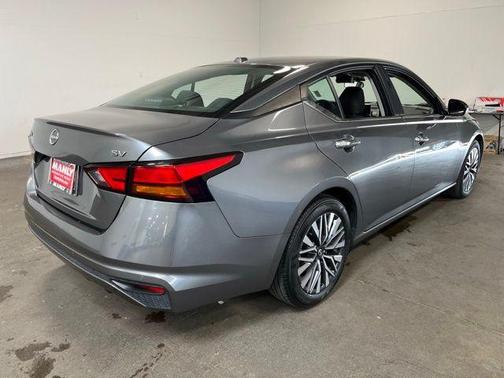 Gun Metallic 2024 Nissan Altima 2.5 SV