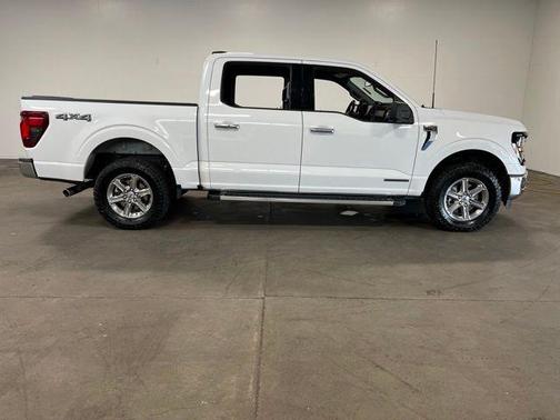 Oxford White 2024 Ford F-150 XLT