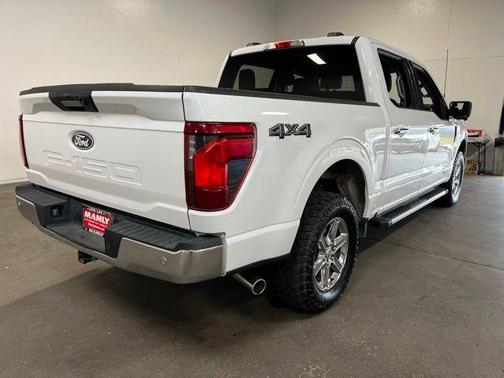 Oxford White 2024 Ford F-150 XLT