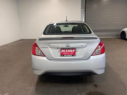 2019 Nissan Versa 1.6 S+