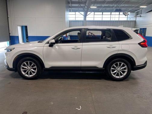 White 2024 Honda CR-V EX-L