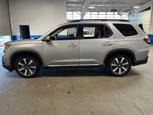 Silver 2023 Honda Pilot Touring