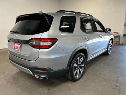 Silver 2023 Honda Pilot Touring