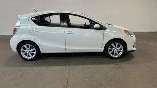 2014 Toyota Prius c Four