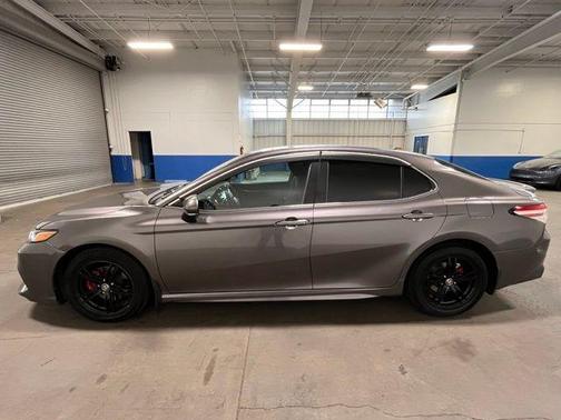 2020 Toyota Camry SE Nightshade