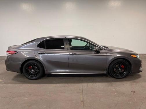 2020 Toyota Camry SE Nightshade