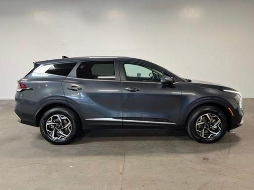 Gray 2024 Kia Sportage LX