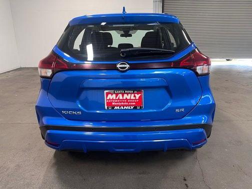 2023 Nissan Kicks SR