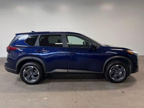 Deep Ocean Blue 2025 Nissan Rogue SV