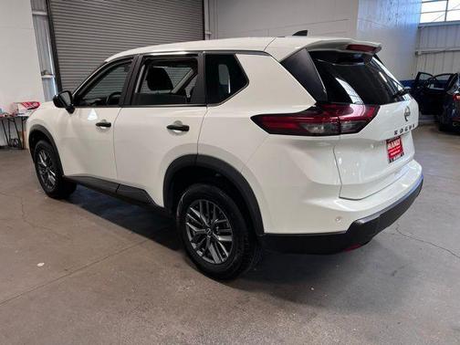 Glacier White 2024 Nissan Rogue S