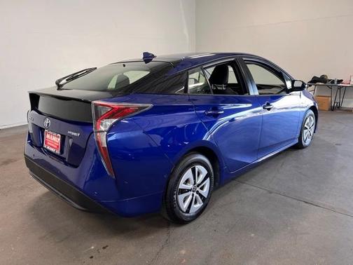 2017 Toyota Prius Three