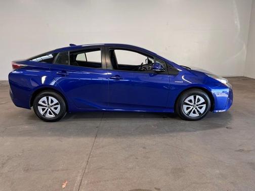 2017 Toyota Prius Three
