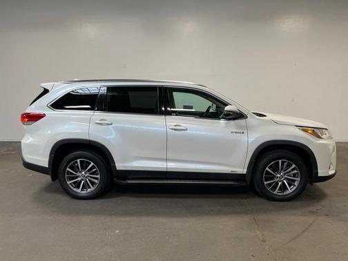 2019 Toyota Highlander Hybrid XLE