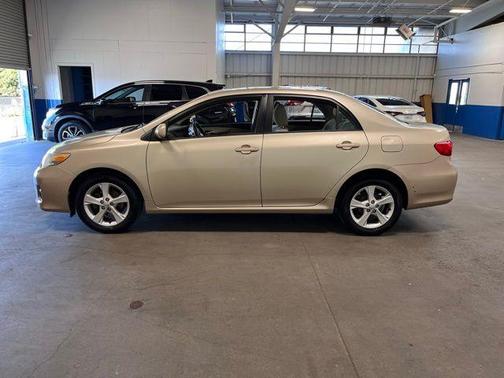 2011 Toyota Corolla LE