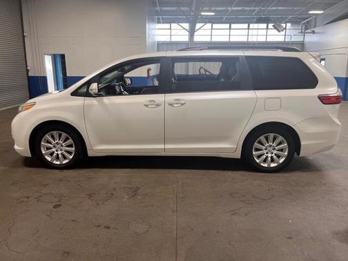 2016 Toyota Sienna Limited