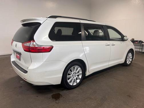 2016 Toyota Sienna Limited