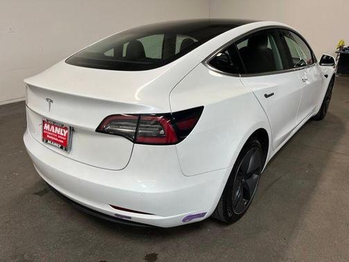 White 2019 Tesla Model 3