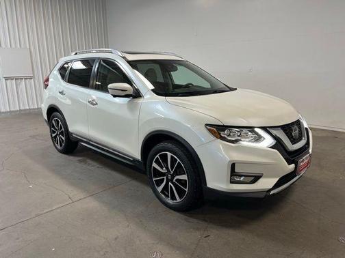 White 2019 Nissan Rogue SL