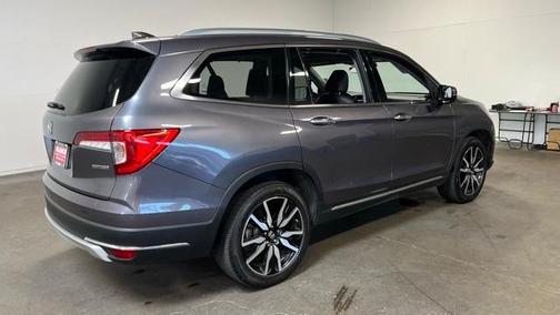2020 Honda Pilot Touring 8-Passenger