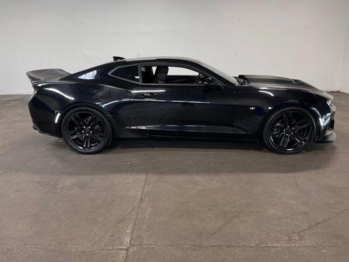 Black 2018 Chevrolet Camaro 1LT