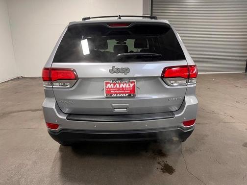 2020 Jeep Grand Cherokee Laredo