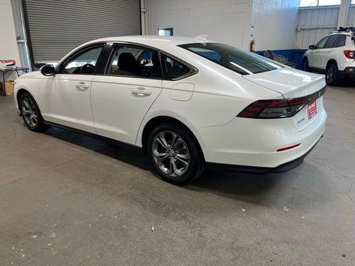 Platinum White Pearl 2024 Honda Accord EX