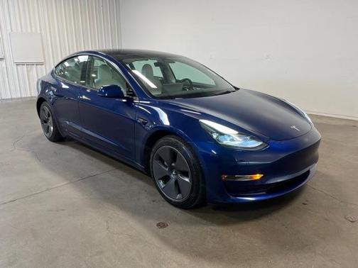 2022 Tesla Model 3 Long Range