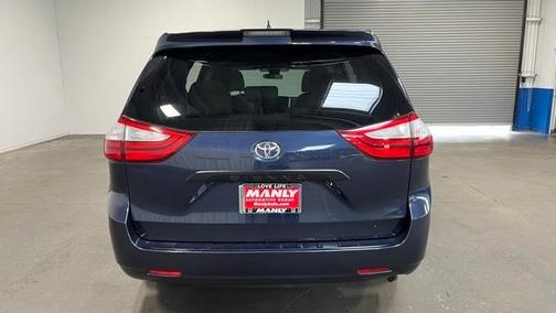 2019 Toyota Sienna L