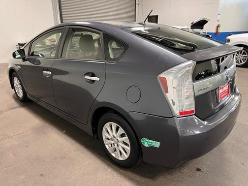 2013 Toyota Prius Plug-in Base