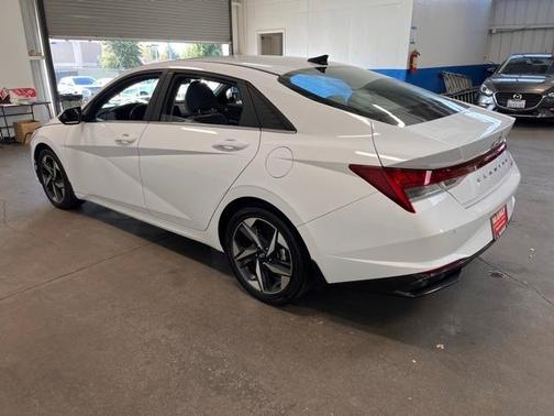 2023 Hyundai ELANTRA HEV Limited