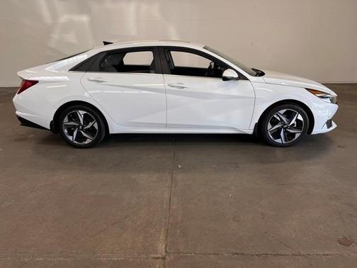 2023 Hyundai ELANTRA HEV Limited