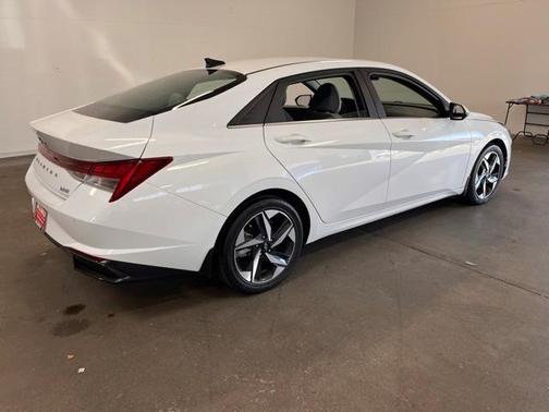 2023 Hyundai ELANTRA HEV Limited