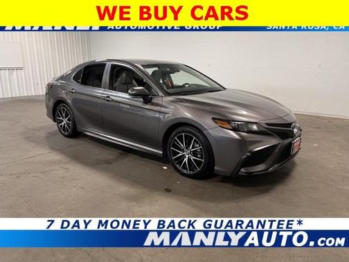 2024 Toyota Camry Hybrid SE