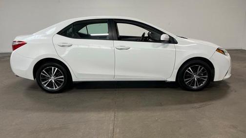 2016 Toyota Corolla LE Premium
