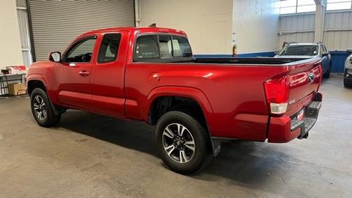 2016 Toyota Tacoma SR